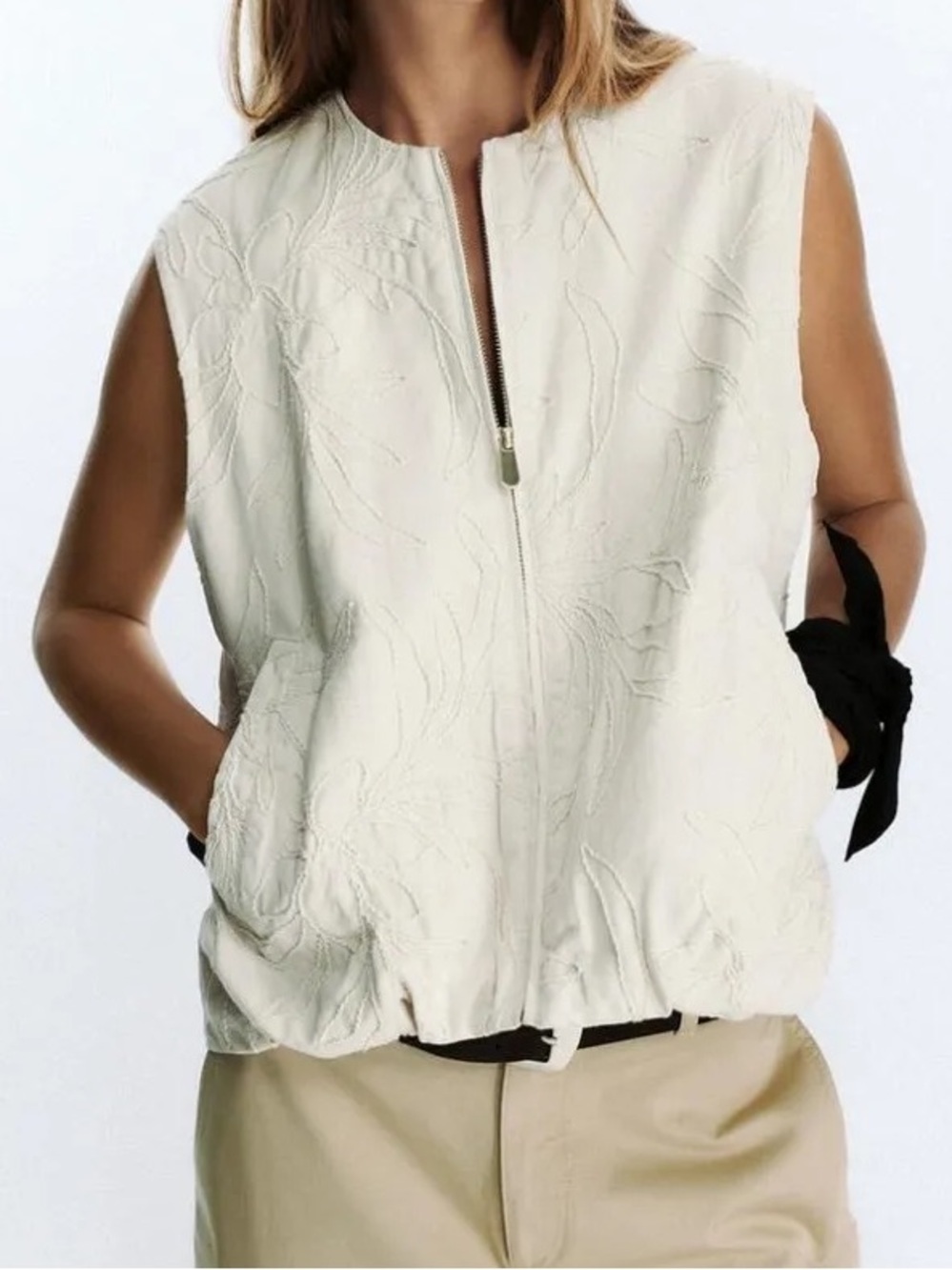 NWT Zara Cream Embroidered Zip-Front Vest blogger favorite M/ L floral